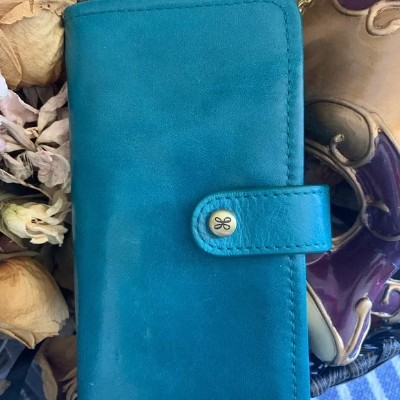 Hobo Bluegrass Bifold Leather Wallet with Button Closure - Picture 1 of 8